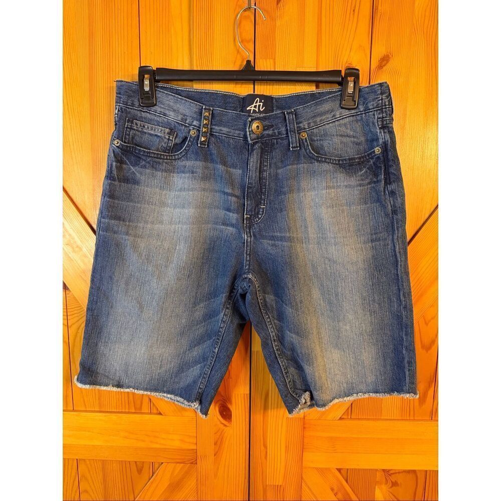 AUTHENTIC ICON AI Men’s Slim Fit Distressed Raw Hem Jean Shorts Size 34 (7122)